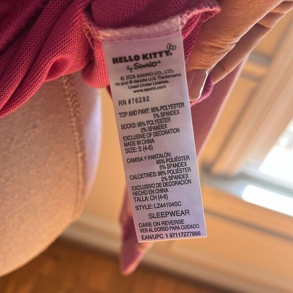NWT Hello Kitty Pink Long Sleeve Pajama Tee - Picture 5 of 8